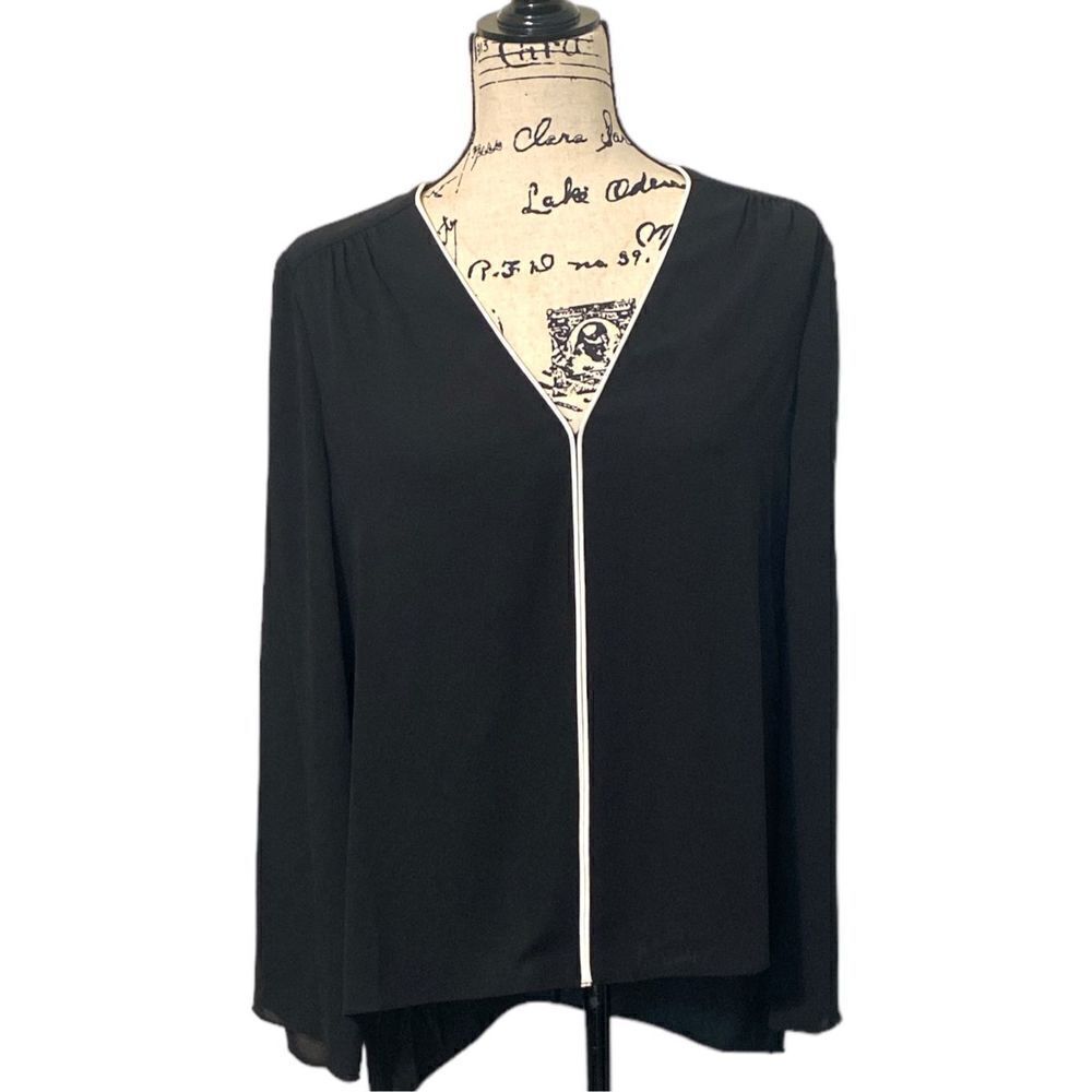 BCBGMAXAZRIA Women's Black V Neck 100% Polyester Tunic Blouse Size Small NWT